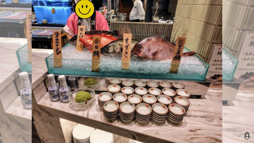 清風荘の新鮮な魚たち。シェフがどんどん魚を捌いていきます