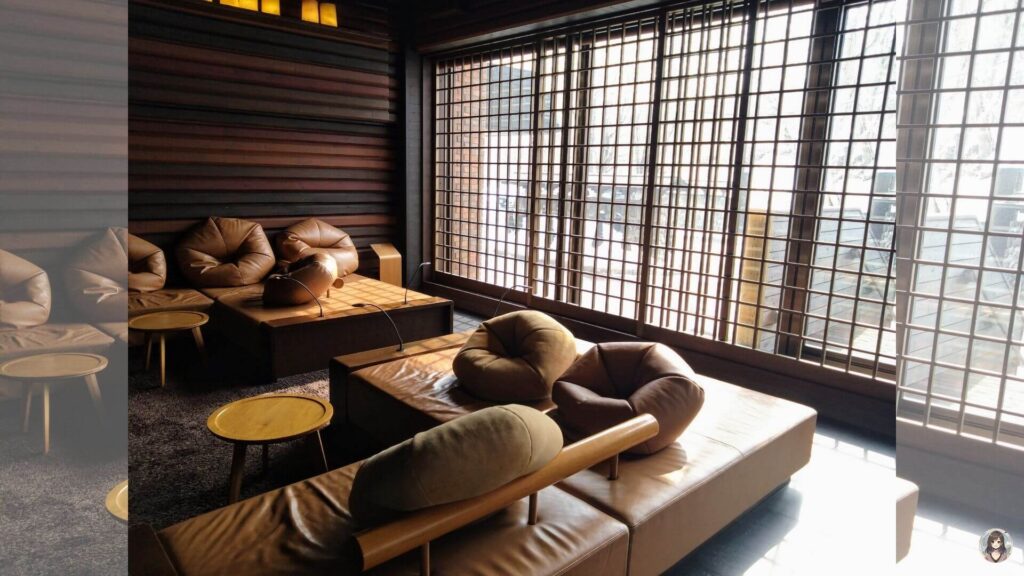 ニセコ昆布温泉、鶴雅別荘杢の抄のおしゃれな雰囲気のロビー