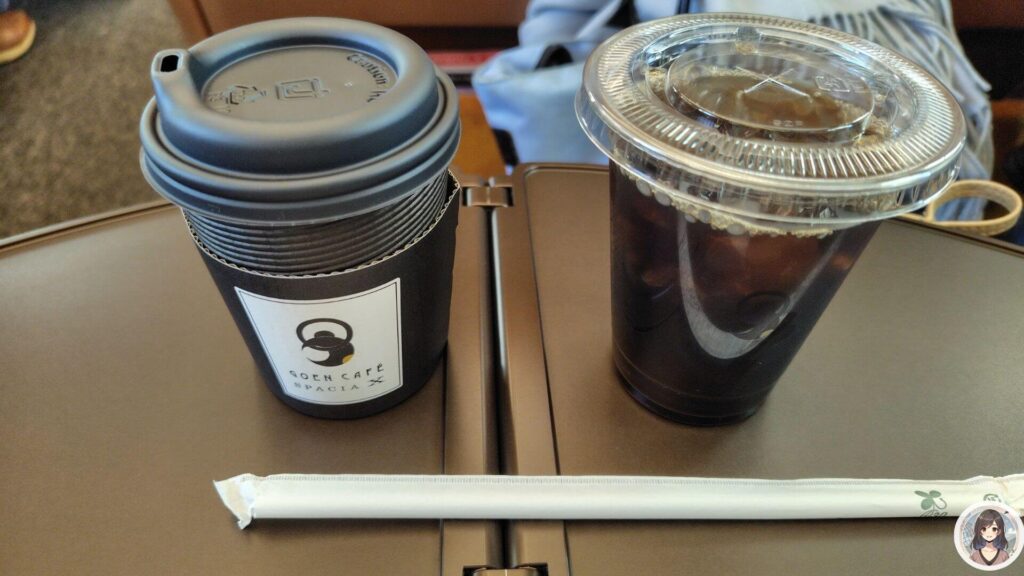 SPECIAX、GOEN DCAFFE、テイクアウトしたコーヒーとアイスコーヒー