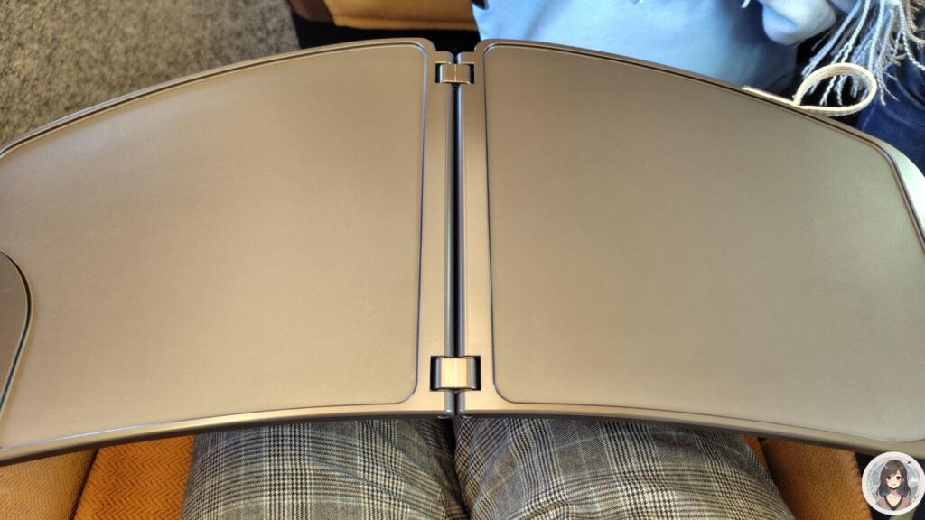 SPECIAX、プレミアムクラス、座席テーブル