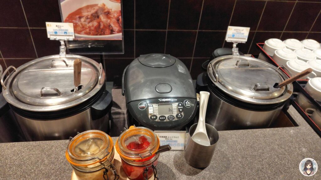 海と灯の夕食ビュッフェ、黒カレー、ホタテスープ