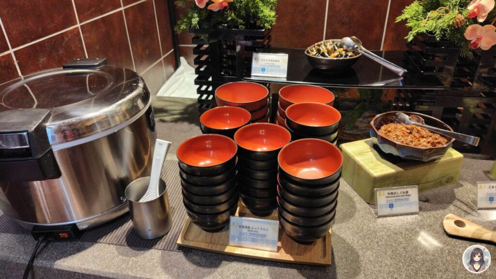 海と灯夕食ビュッフェ、北海道産ふっくりんこのご飯、ワカサギ昆布巻き、牛肉のしぐれ煮