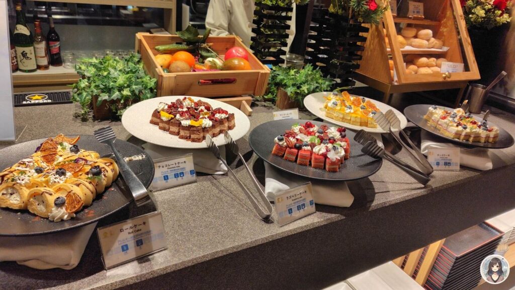 函館湯の川温泉海と灯、夕食ビュッフェ、ロールケーキ、チョコレートケーキ、ラズベリーケーキ、マンゴームース、チーズケーキ