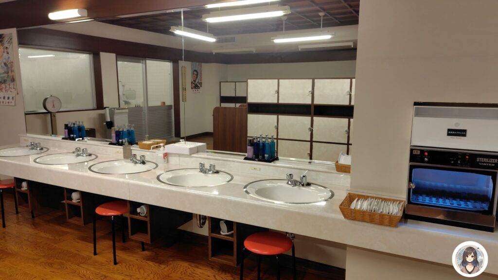 昭和乃湯 洗面台 レトロな雰囲気