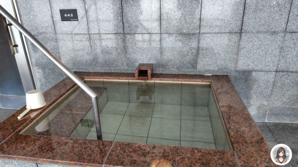 水風呂 サウナの後に冷却